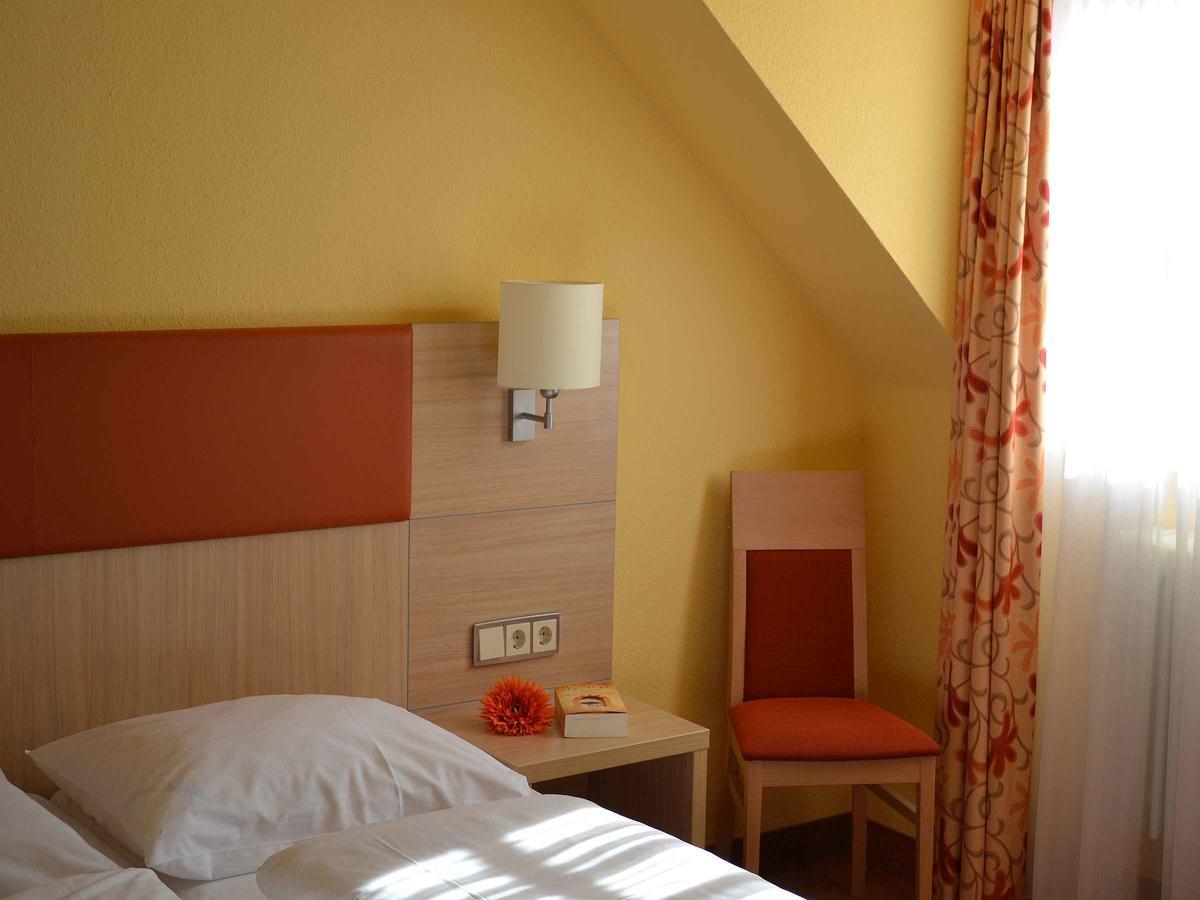 Hotel-Gasthof Rotes Ross Markt Einersheim 외부 사진