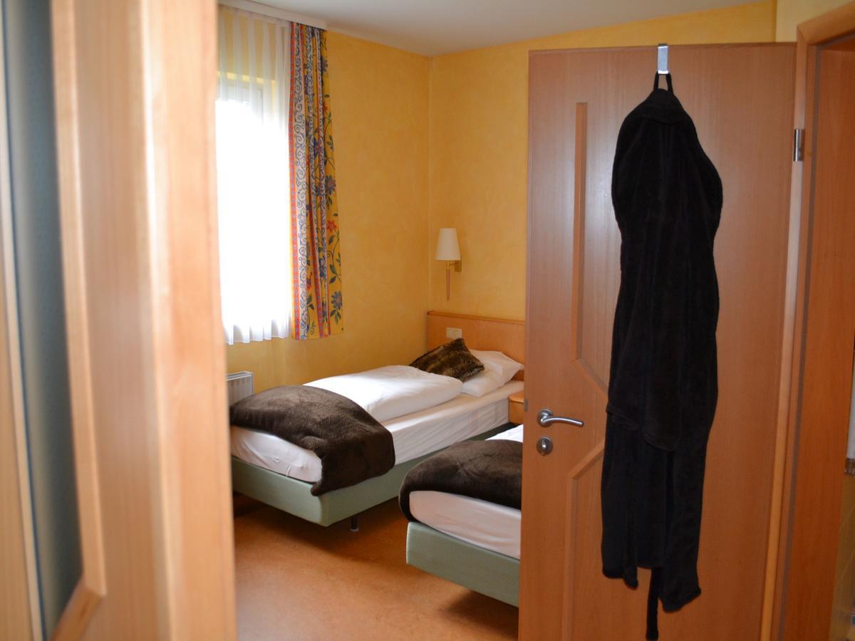 Hotel-Gasthof Rotes Ross Markt Einersheim 외부 사진