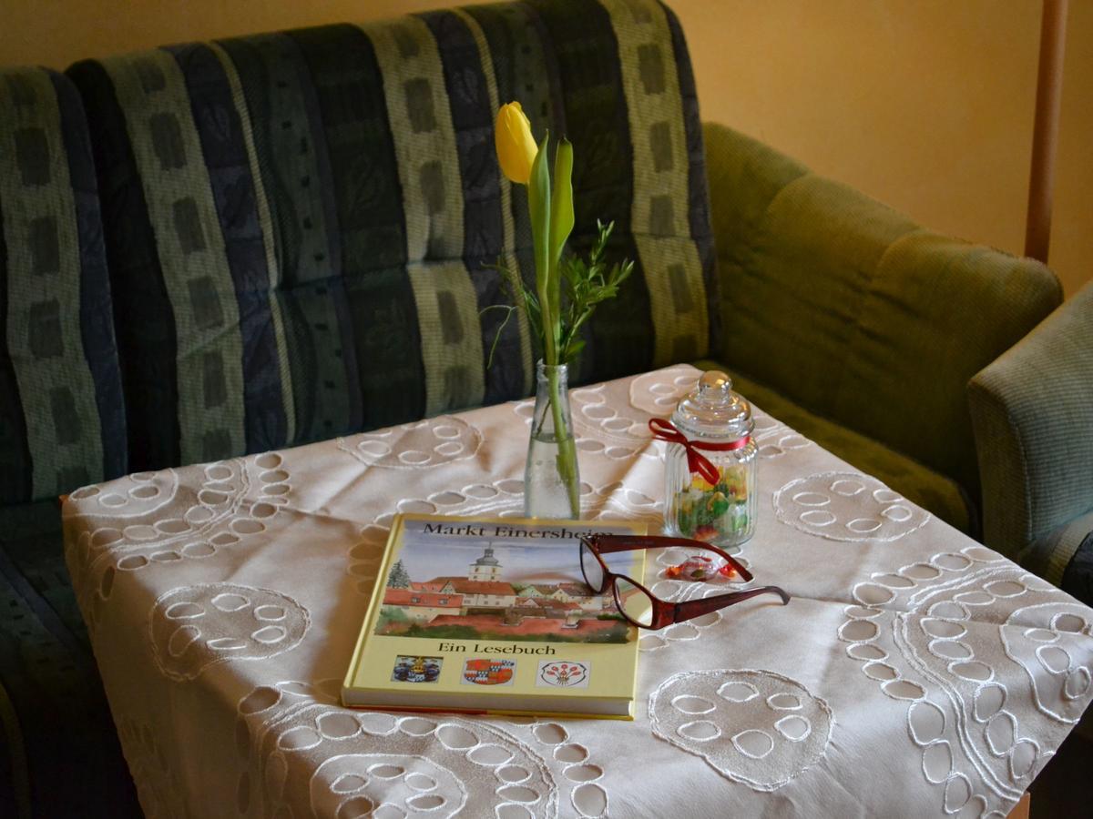 Hotel-Gasthof Rotes Ross Markt Einersheim 외부 사진
